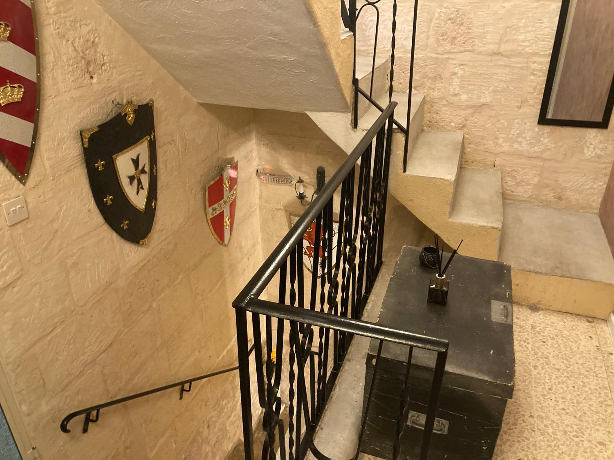 דירות Charming Central Townhouse In Sliema Steps From Promenade And Sliema Ferry מראה חיצוני תמונה