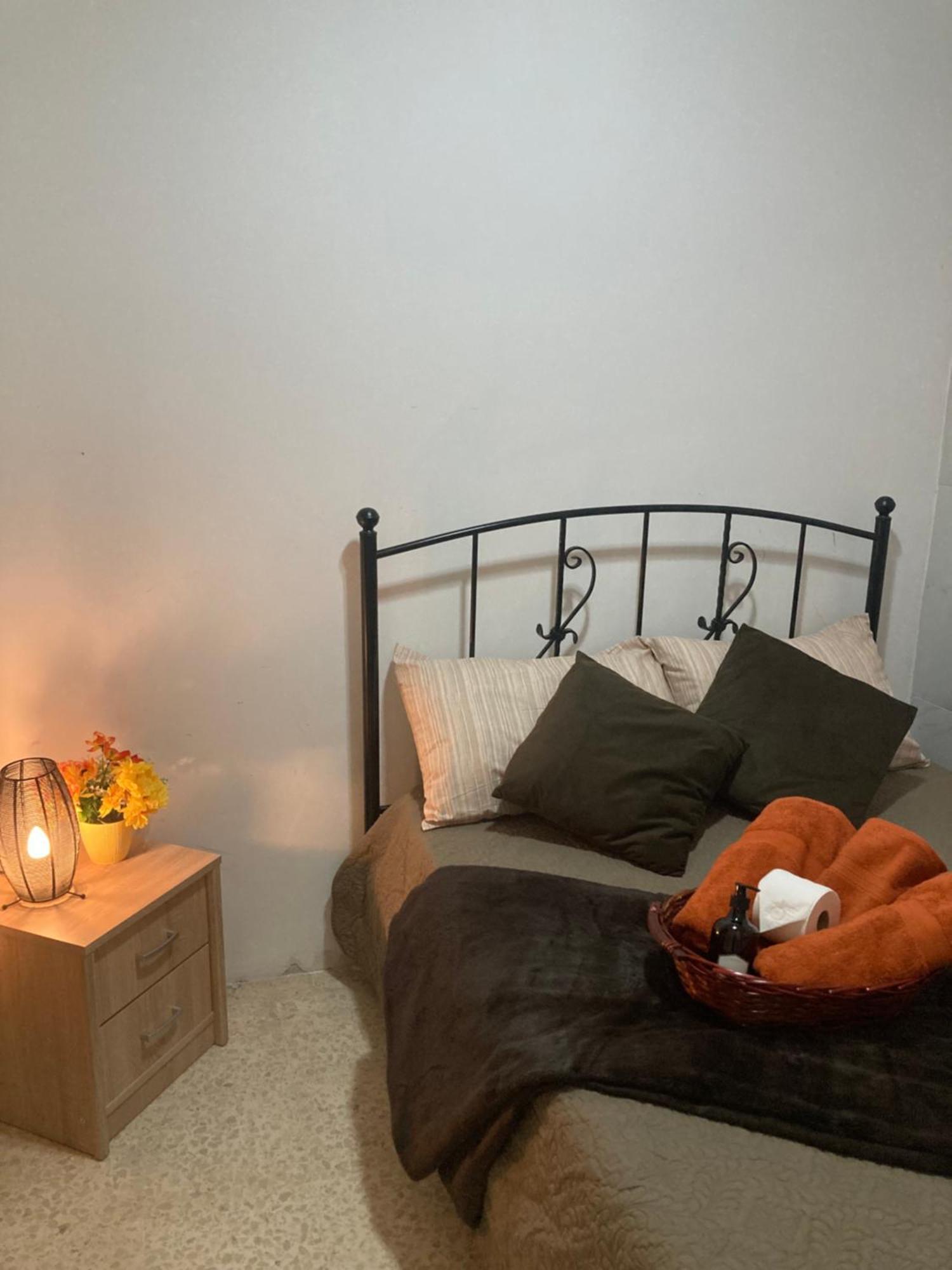 דירות Charming Central Townhouse In Sliema Steps From Promenade And Sliema Ferry מראה חיצוני תמונה