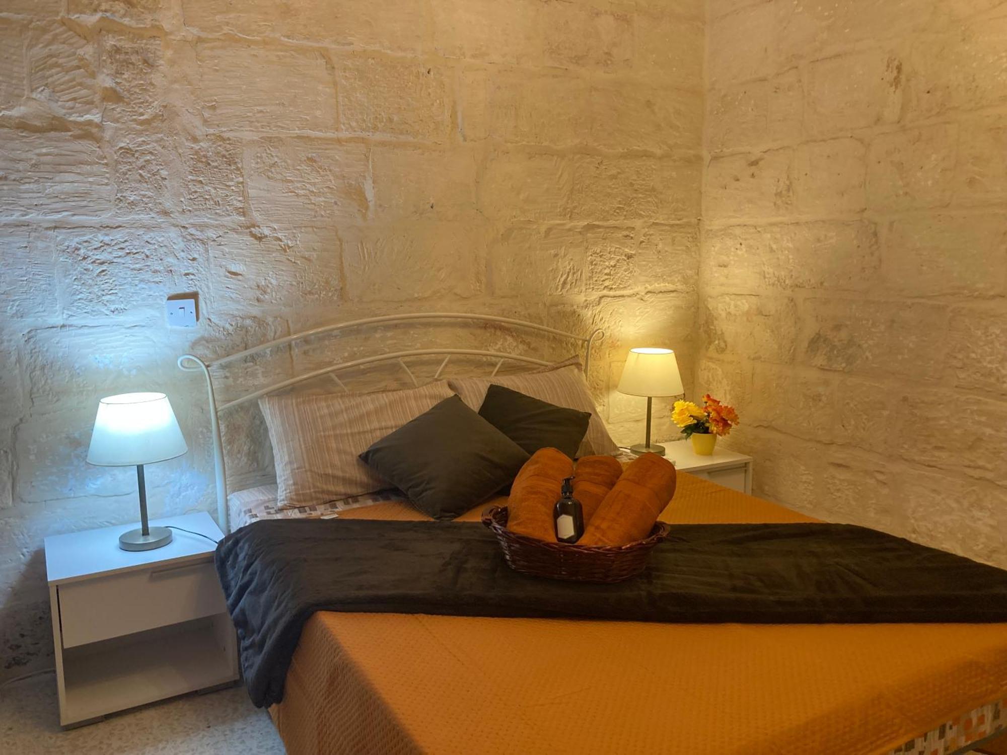 דירות Charming Central Townhouse In Sliema Steps From Promenade And Sliema Ferry מראה חיצוני תמונה